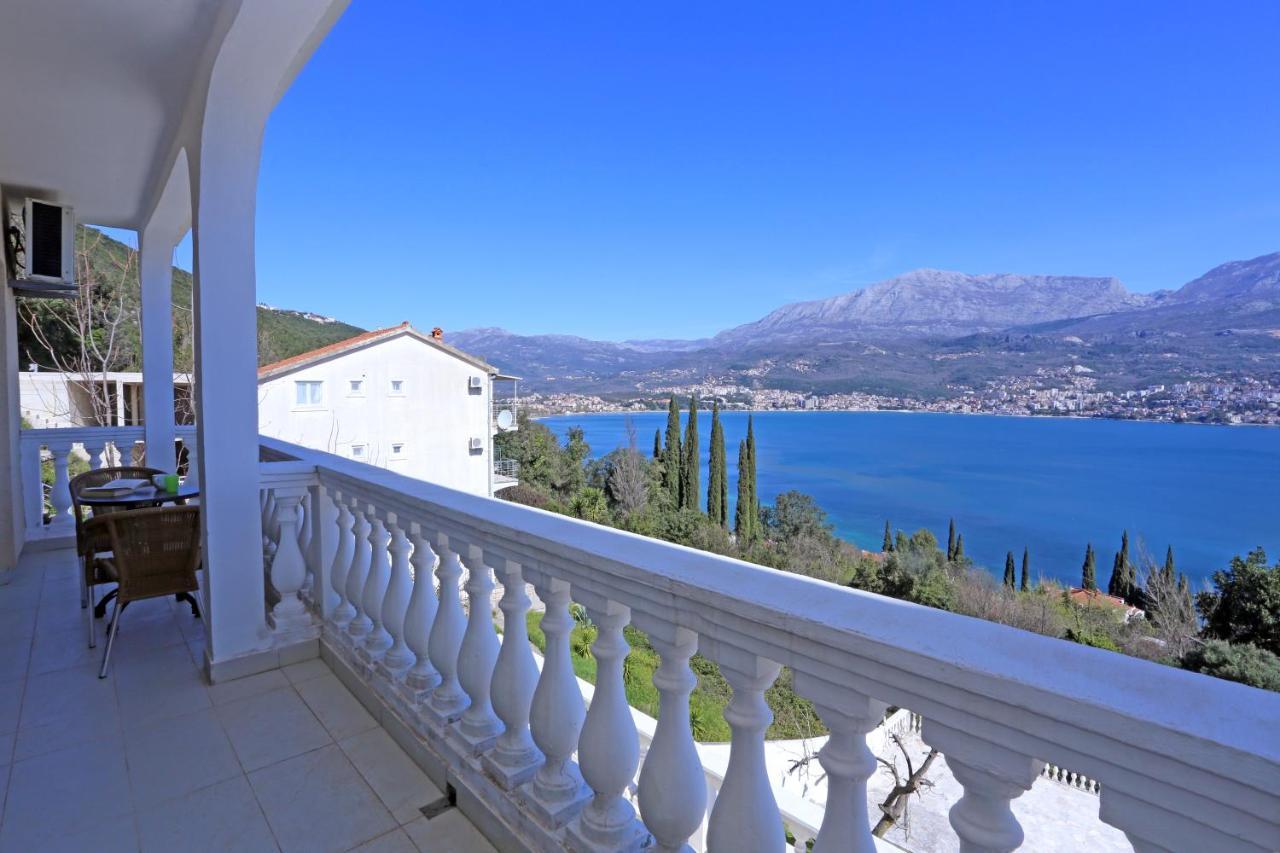 Mountain Bay Views Apartments Njivice Luaran gambar