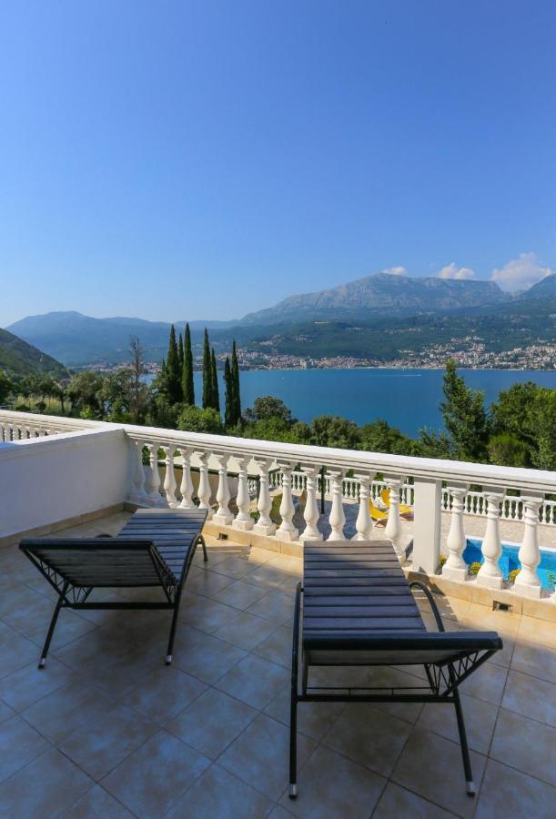 Mountain Bay Views Apartments Njivice Luaran gambar